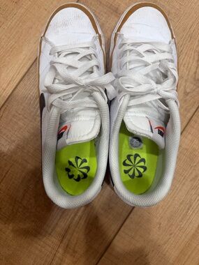 Nike White Sneakers with Brown Trim and Neon Green Insoles